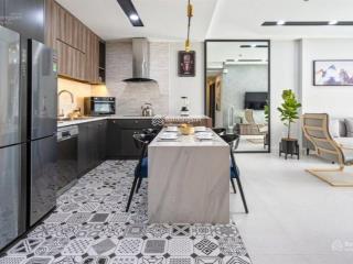 Cần cho thuê chung cư golden masion phú nhuận. 75m2, 2pn 2wc. giá 15tr/th.  0939 271 *** (tài)