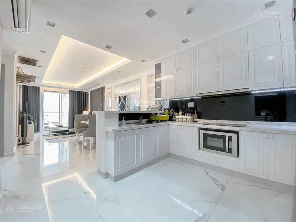 Cho thuê căn hộ 2pn, 2wc tại oriental plaza 685 âu cơ, tân phú 11 triệu, 84m2,  0939 271 ***
