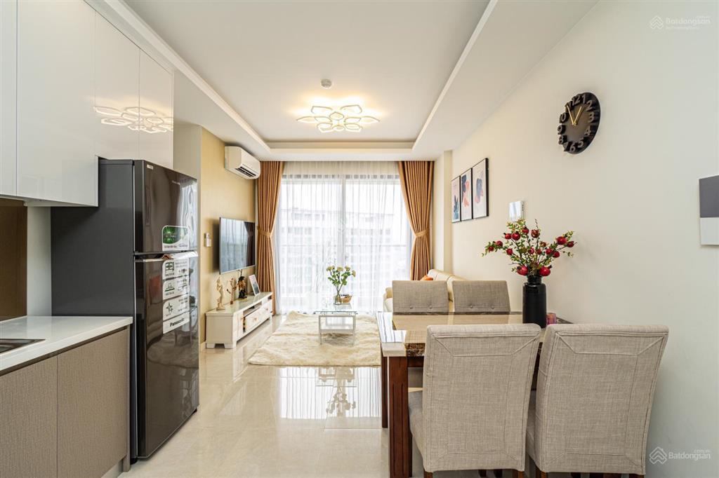 Cho thuê căn hộ kingdom 101 quận 10. dt 78m², 2pn  2wc. giá 16tr/th.  0939 271 *** (tài)