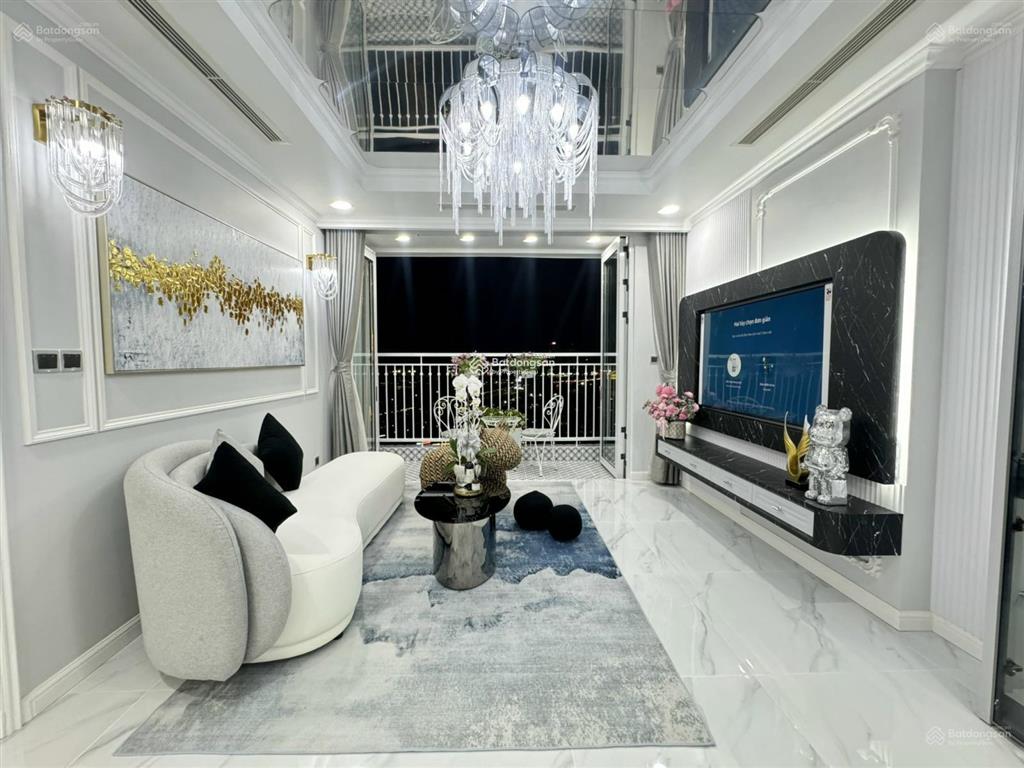 Bán gấp căn hộ carillon 5 2pn, 2wc, 75m2 tại lũy bán bích, tân phú, giá 3,7 tỷ.  0939 271 ***