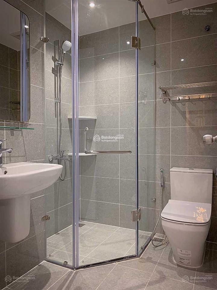 Cho thuê chcc dhomme quận 6, dt 90m, 3 phòng ngủ  2wc, giá 17tr/tháng.  0939 271 *** (tài)