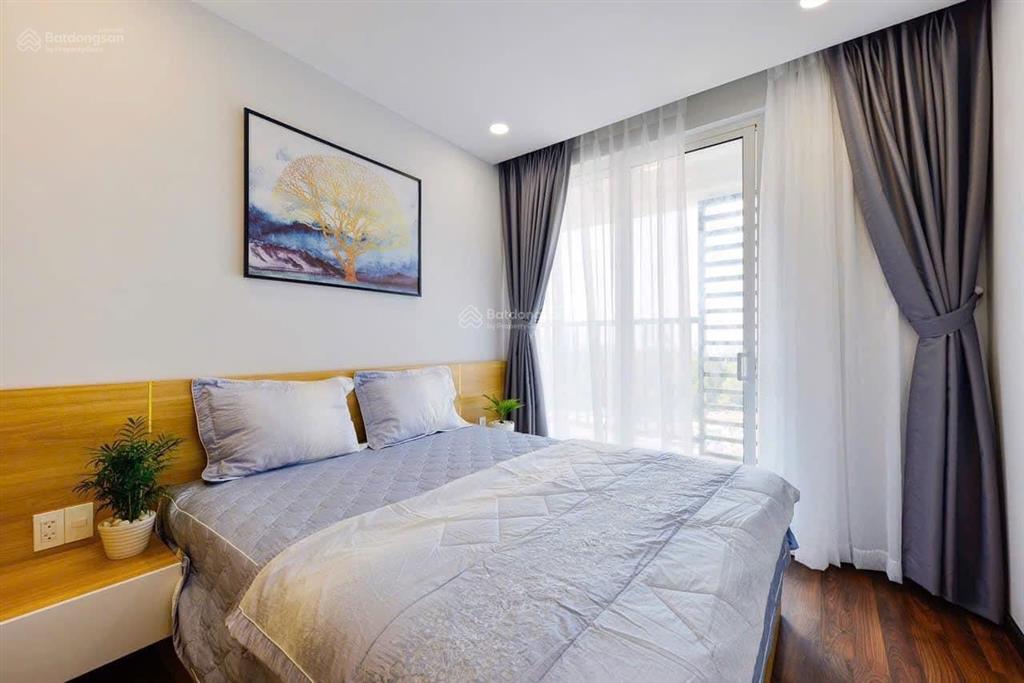 Cho thuê ch 2pn, 2wc, 75m2, 14 triệu tại the botanica, tân bình.  0939 271 *** (tài)