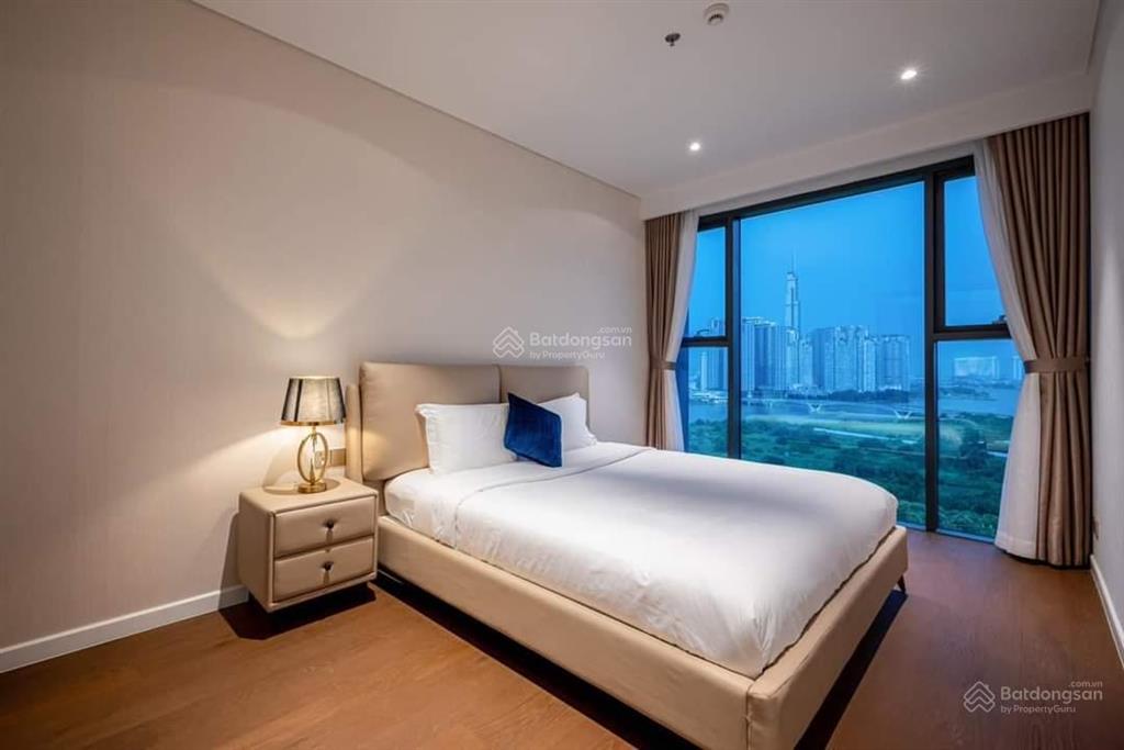 Chính chủ cần bán gấp chcc sky center tân bình. 75m2, 2pn, 2wc, giá 5,9 tỷ,  0939 271 *** (tài)