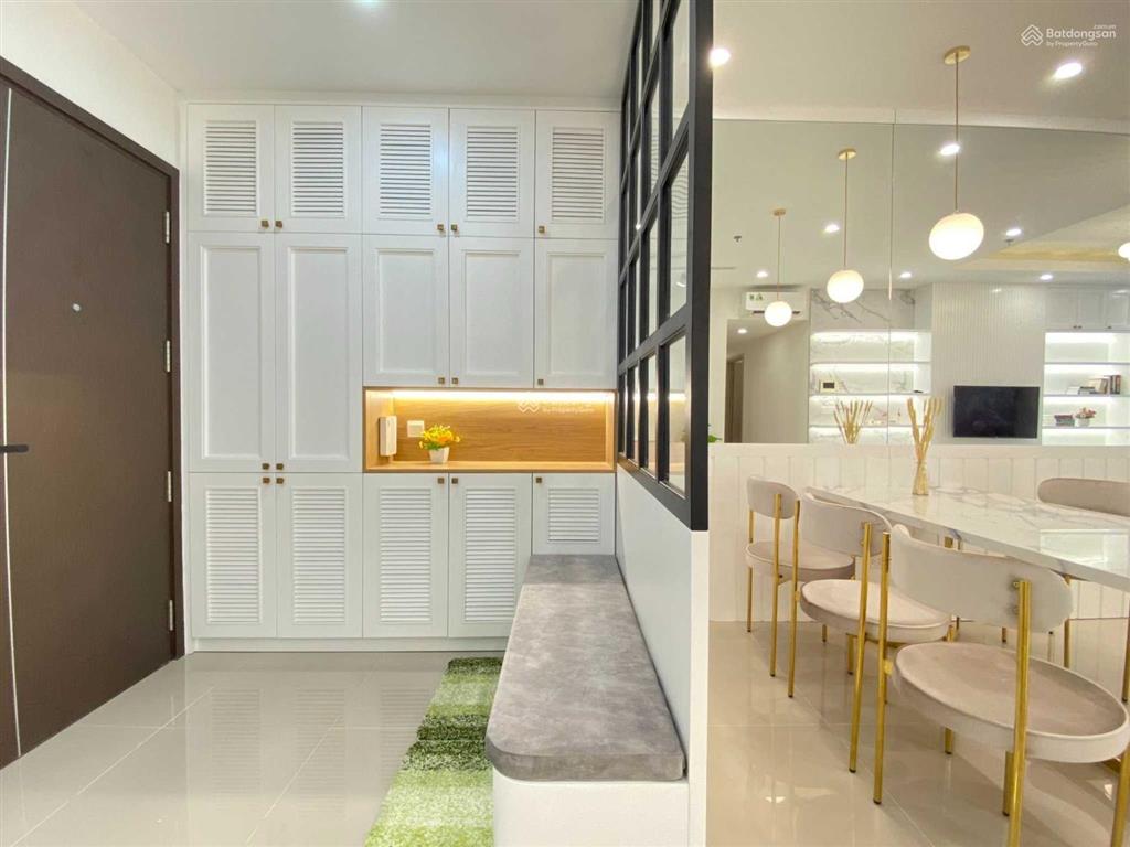 Cần bán gấp cc the harmona trương công định tân bình, 81m, 2pn 2wc. giá 4,2 tỷ. sổ  0939 271 ***