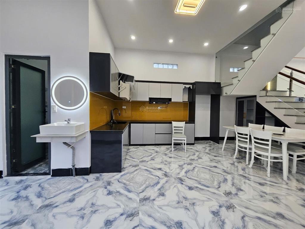 Nhà bán hoàn công đầy đủ(2 lầu)giá 2ty6 dt 124m xã thái mỹ 1/ đường đoàn minh triết .0909 362 ***