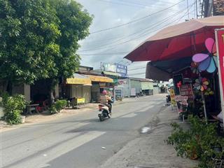 Một lô dt ngang 10x12m. giá 1ty250tr. di chuyển ra nguyễn văn khạ chỉ 200m.  0909 362 ***