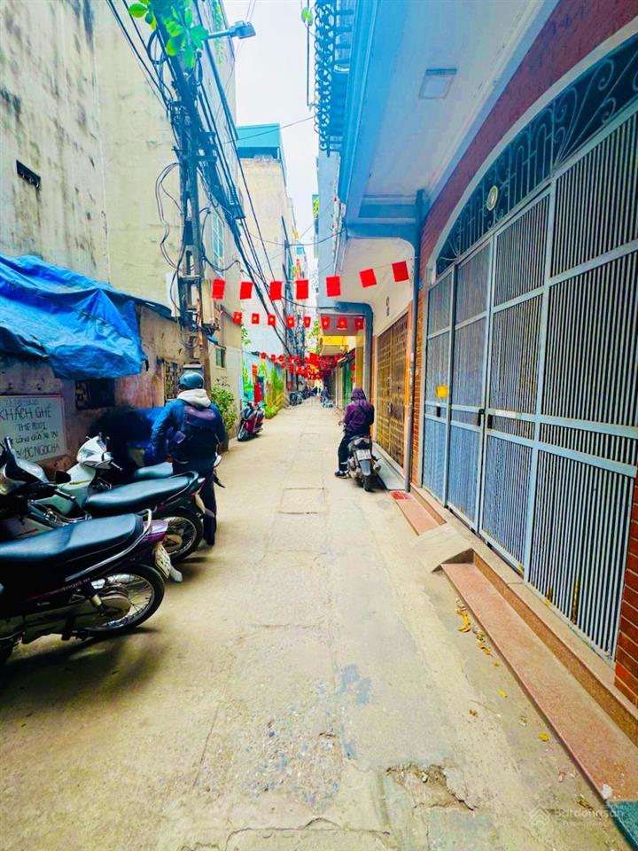 Hiếm có khó tìm  nhà đẹp ngọc hà  50m ra lăng bác  phù hợp cải tạo chdv  ô chờ thang máy !