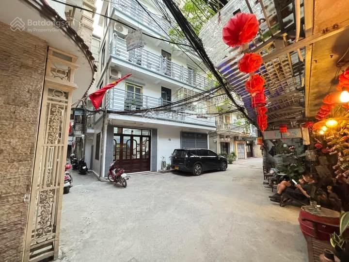 Bán nhà phạm ngọc thạch  vip đống đa  oto  gần phố  nhà dân xây chắc chắn  ô chờ thang máy !