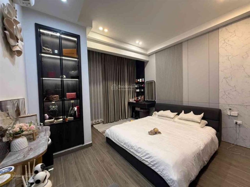 Bán nhà văn miếu  lõi đống đa  mặt ngõ oto kinh doanh lô góc 3 thoángfull tiện ích nhà mới !