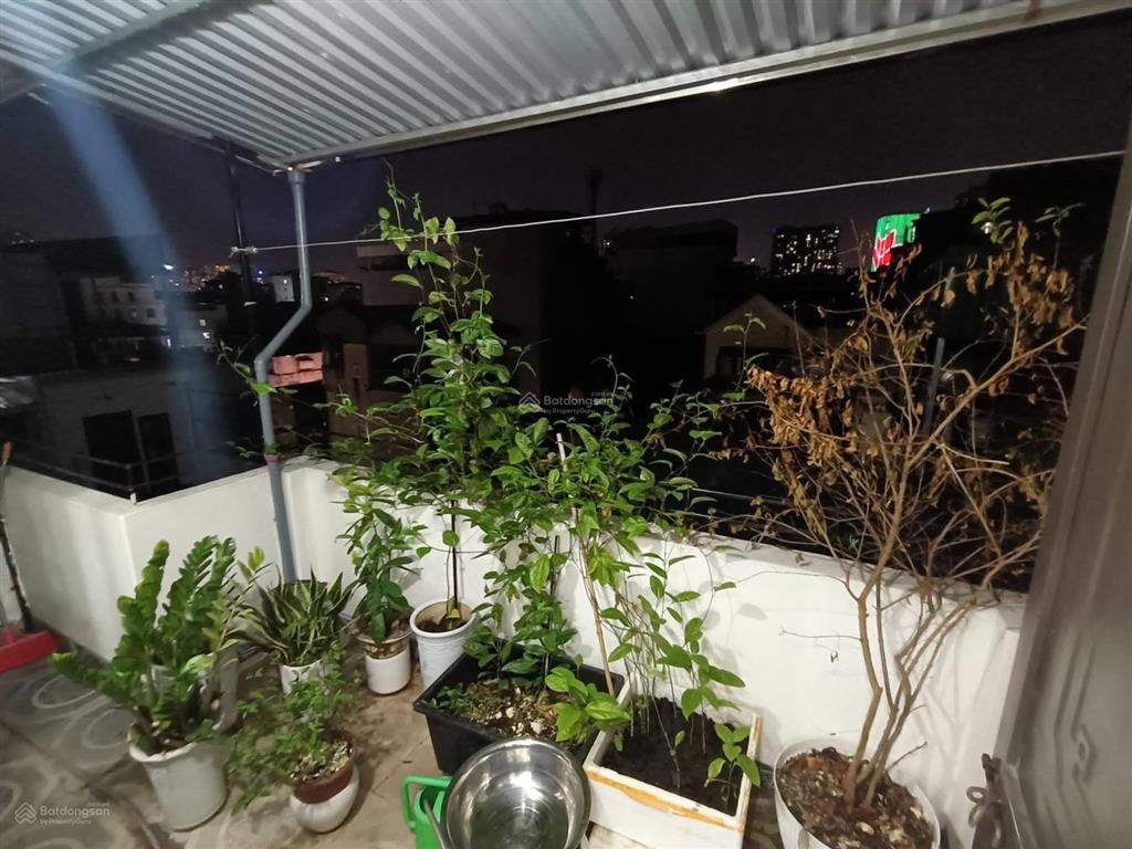 Siêu phẩm thái hà  lõi đống đa  8 tầng thang máy full nội thất  oto đỗ gần  ngõ nông thoáng !