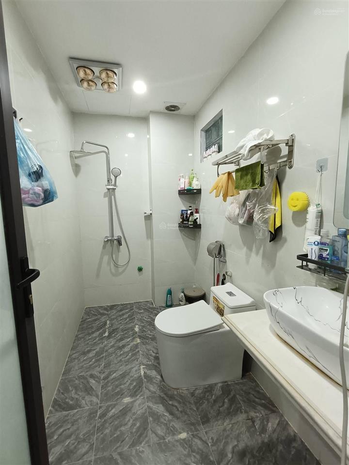 Siêu phẩm thái hà  lõi đống đa  8 tầng thang máy full nội thất  oto đỗ gần  ngõ nông thoáng !