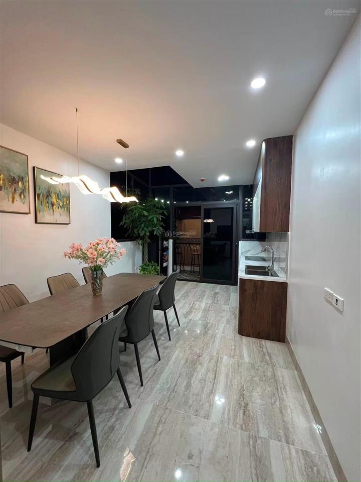 Siêu phẩm tây sơn 6 tầng thang máy ô tô  trung tâm đống đa full nội thất cao cấp