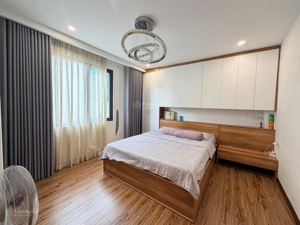 Mua nhà mới phố pháo đài láng ngõ thông  thang máy vùng lõi đống đa!