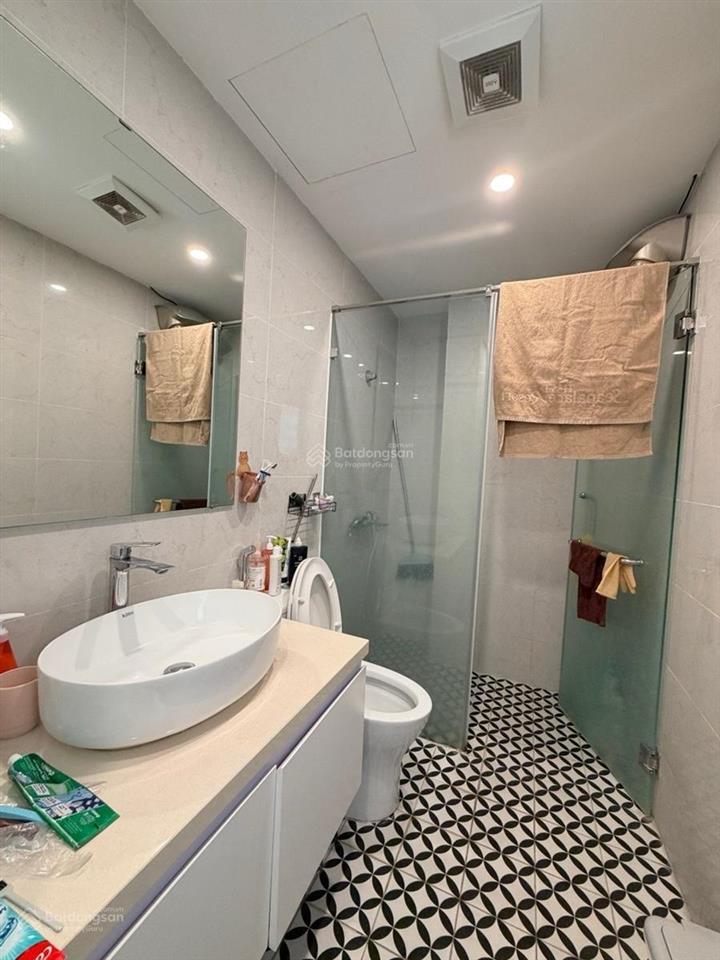 Mua nhà mới phố pháo đài láng ngõ thông  thang máy vùng lõi đống đa!