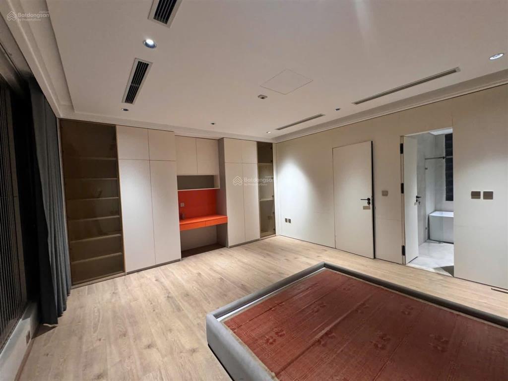 Siêu phẩm đào tấn  vip ba đình  nhà dân xây 6 tầng chắc chắn  thang máy  20m ra oto  gần phố