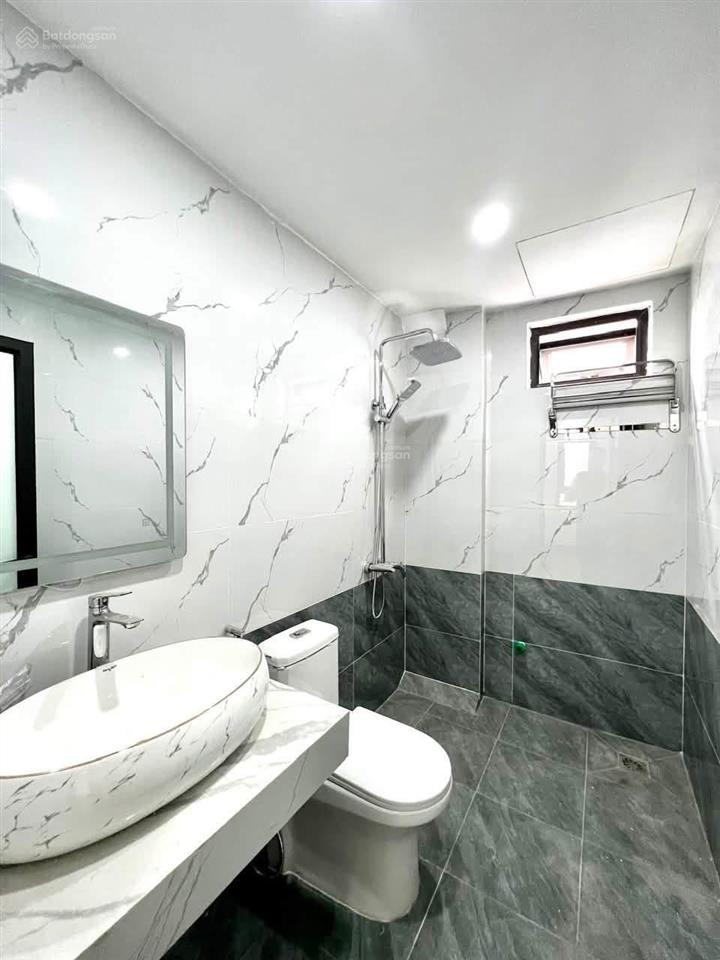Siêu phẩm 6 tầng thang máy đống đa  thang máy xịn xò  ngõ nông gần phố  giá chỉ nhỉnh 9 tỷ !