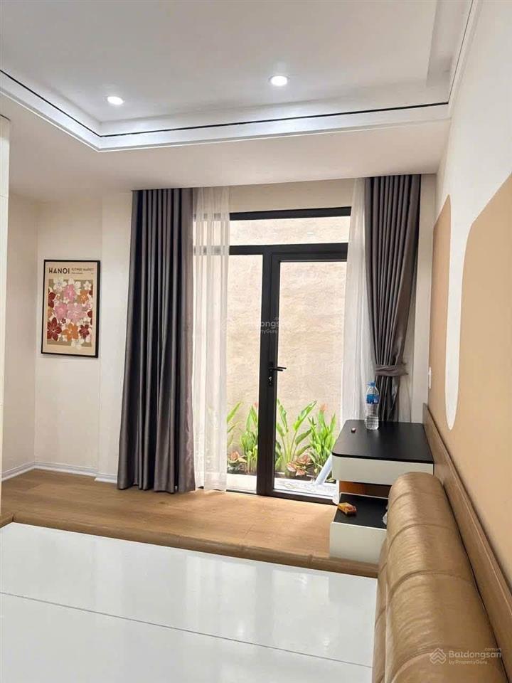 Hàng hiếm tại phố kim mã, 13,8 tỷ, 55m2, 4pn, 3wc, thiết kế hiện đại, full nội thất, ngõ thông!