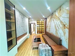 Vip giảng võ  5 tầng thang máy  giáp ba đình  vài bước ra phố vô vàn tiện ích!