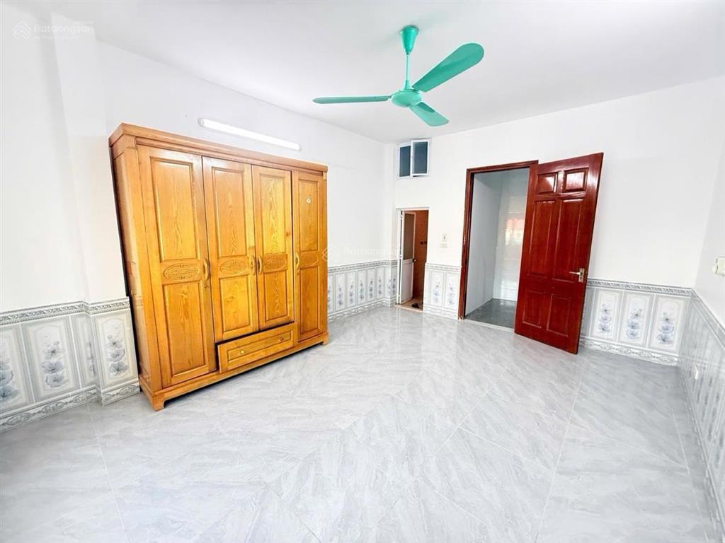 Siêu hiếm nhỉnh 7 tỷ  tây hồ  nhà 5 tầng dân xây  ngõ thoáng  đủ công năng  sổ hoa hậu