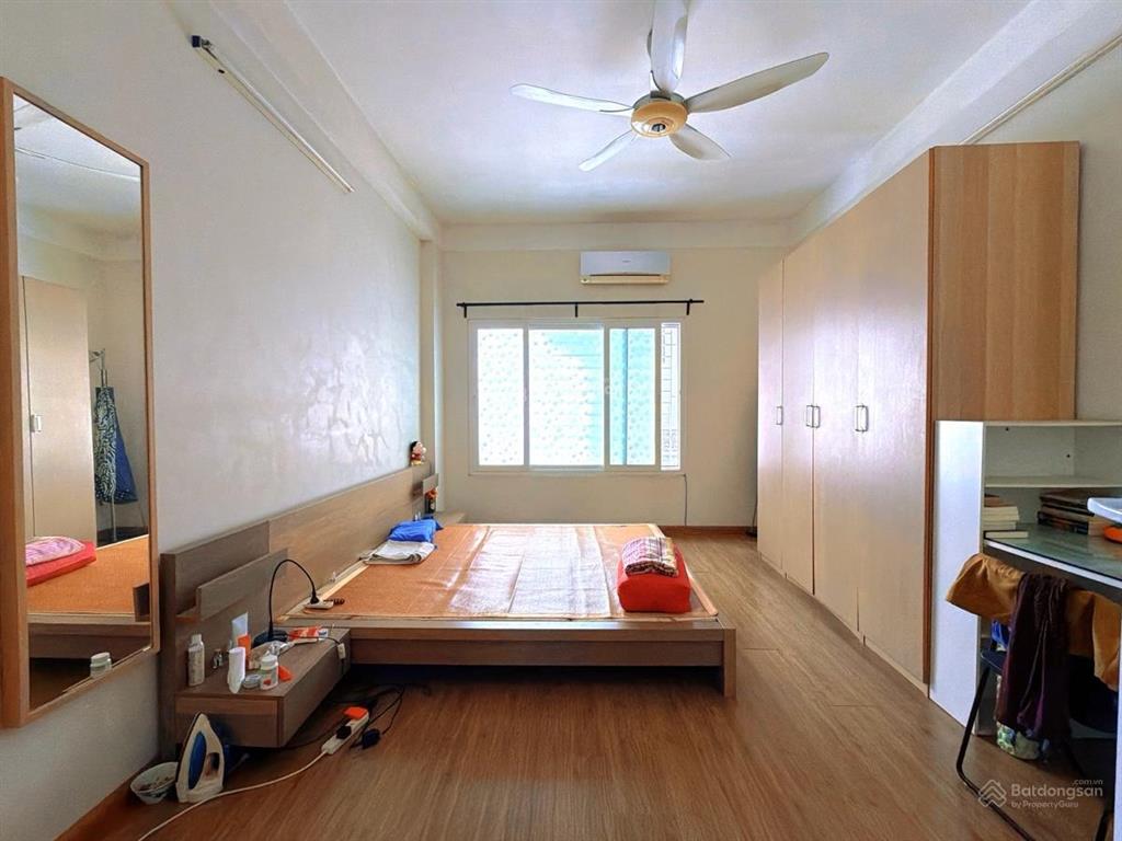 Hàng hot tây hồ  nhà dân xây 50m ra phố  ngõ thông  2 thoáng  giá siêu tốt !