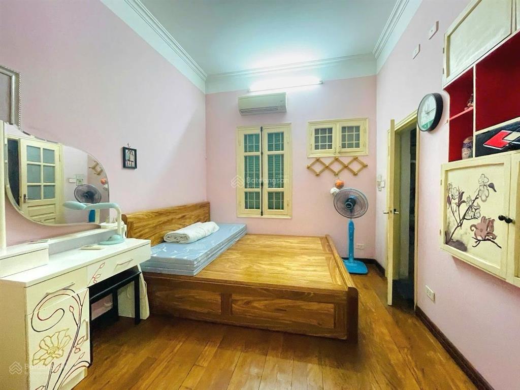 Siêu phẩm kim mã  giá đầu tư chỉ 145tr/m2  lô góc  gần phố  xây lên ở hay cho thuê đều hợp lý!