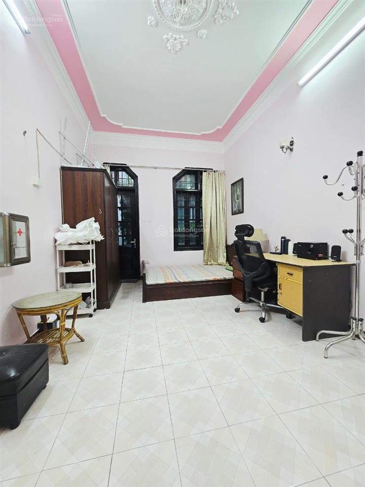 Trung tâm đống đa  phân lô ô tô đỗ cửa, chui thẳng nhà  nhà dân xây kcbt!