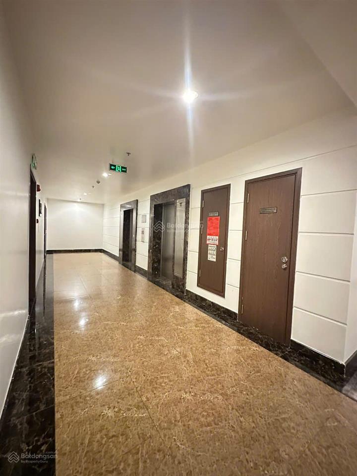Bán gấp văn phòng  officetel  nội thất đẹp, vị trí đẹp, giá 5.8 tỷ gồm thuế phí sang tên