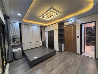 Chính chủ cần bán gấp nhà nguyễn văn cừ dt 66m2, 6 tầng, thang máy, mt 5m, tặng nội thất