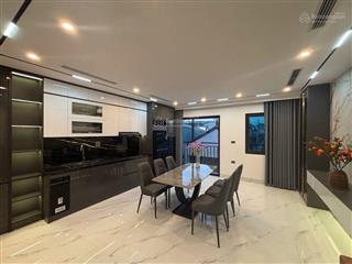 Do nhu cầu cần bán gấp nhà nguyễn văn cừ dt 52m2, 5 tầng, mt 4.1m, tặng nội thất, ô tô vào nhà