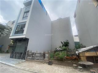 Chính chủ bán gấp dt 100m2 đất, mt 5m phố phạm khắc quảng, gần trường học, công viên, hồ điều hòa