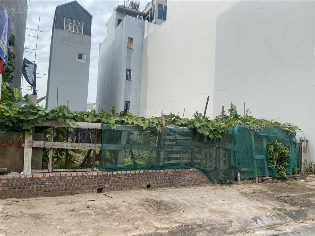 Chính chủ cần bán gấp mảnh đất việt hưng dt 75m2, mt 7m, gần trường, chợ, hồ, công viên