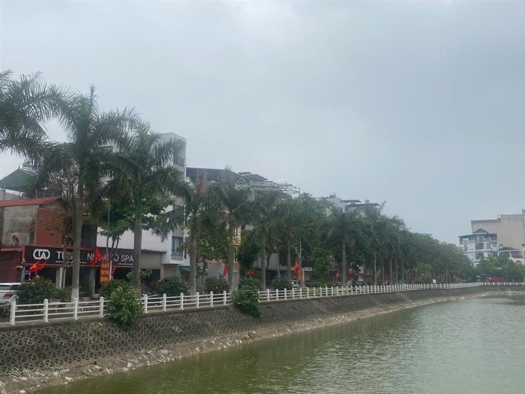 Chính chủ cần bán gấp mảnh đất việt hưng dt 75m2, mt 7m, gần trường, chợ, hồ, công viên