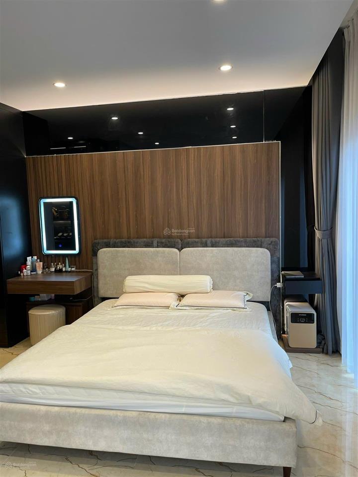 Bán nhà 70m2 , mt 5.3m ngô gia tự , đường ô tô tránh, vị trí kinh doanh