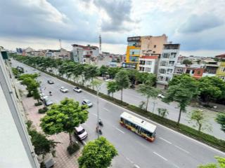 Chính chủ bán gấp nhà mặt phố ngô gia tự, 3 tầng, dt 90m2 mt 4,5m vị trí trung tâm kinh doanh
