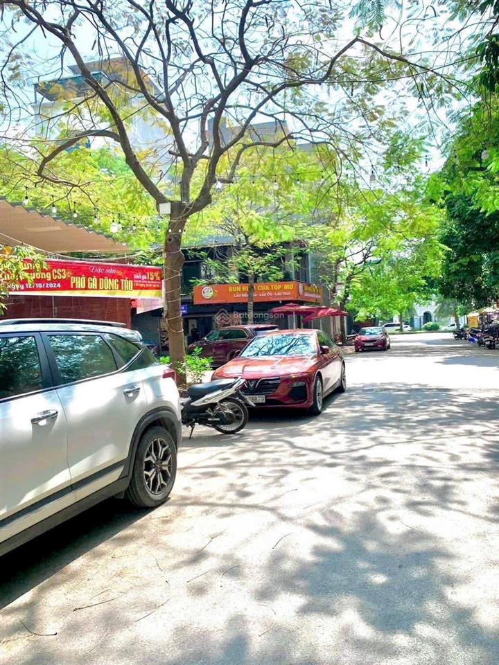 Ô tô, lô góc, trung tâm phố việt hưng dt 48m2, gần trường, chợ, công viên.
