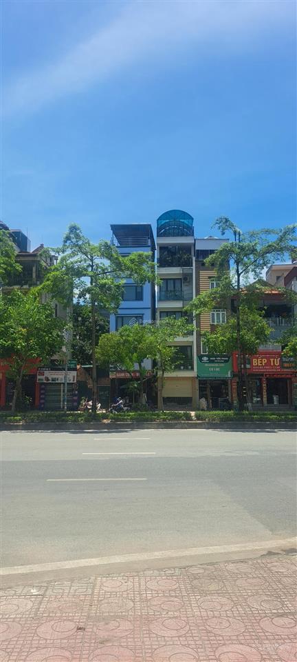 Chính chủ cần bán gấp nhà 3 tầng dt 86m2, mặt phố ngô gia tự, vị trí trung tâm kinh doanh sầm uất