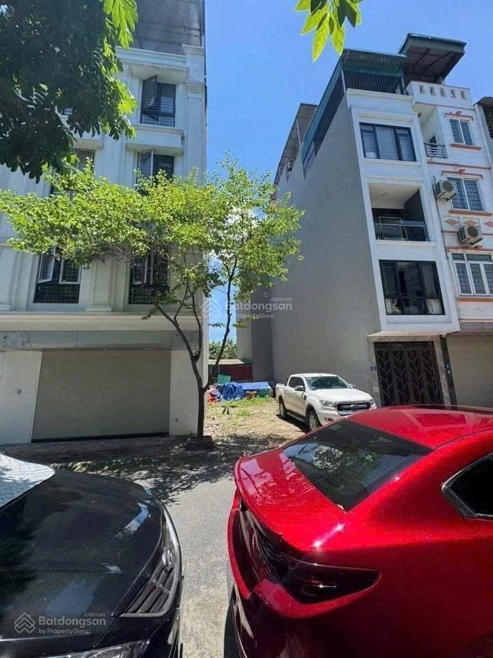 Hiếm việt hưng  dt 85m2 đất, mt 4,5m khu tđc phân lô, vị trí kinh doanh, gần vinhomes