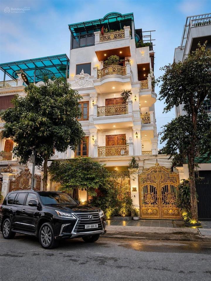Hiếm lô góc việt hưng dt 120m2, 5 tầng, mt 20m, vị trí kinh doanh, gần công viên, vinhomes