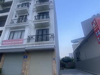 Chính chủ bán gấp mảnh đất dt 78m2, mt 5m việt hưng, gần trường học, công viên, hồ điều hoà