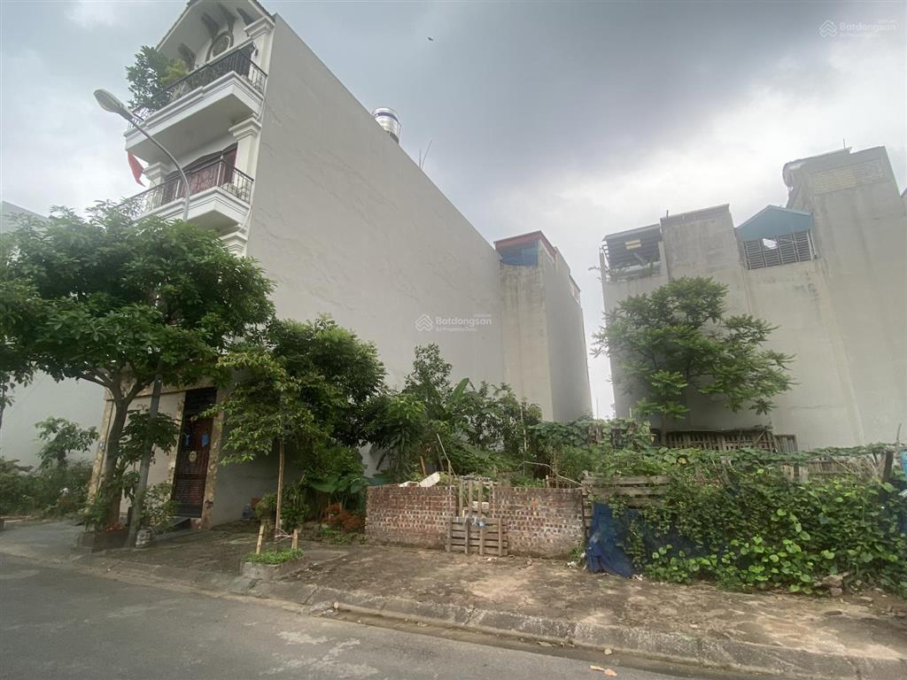 Chính chủ bán gấp mảnh đất việt hưng dt 85m2 đất, mt 4,5m vị trí kinh doanh, gần công viên,