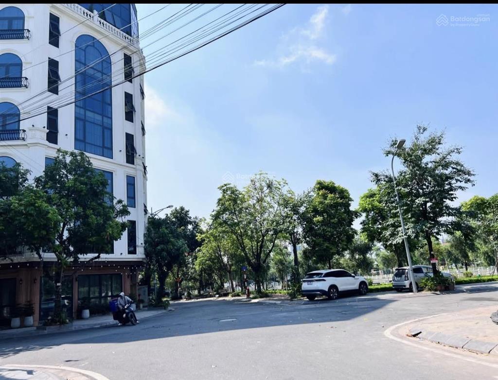 Chính chủ cần bán gấp 90m² đất lô góc việt hưng, gần công viên, trường, chợ, vinhomes