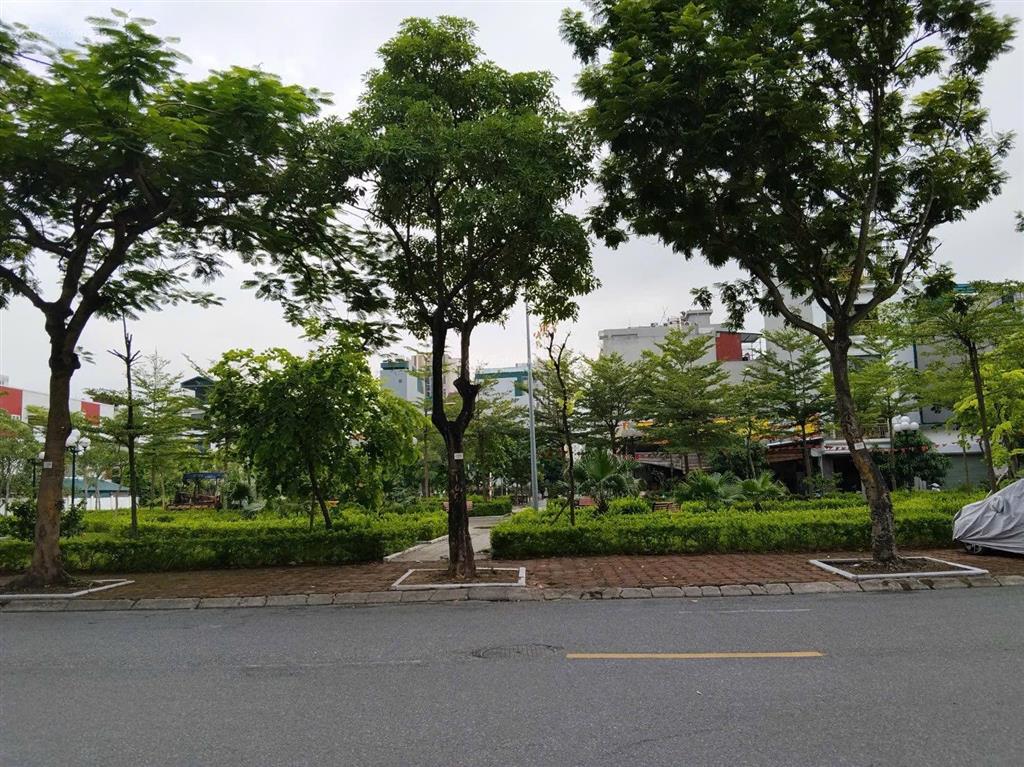 Hiếm việt hưng lô góc 6 tầng, 45m2, ba thoáng gần ô tô, trường chợ, gần công viên, hồ điều hòa