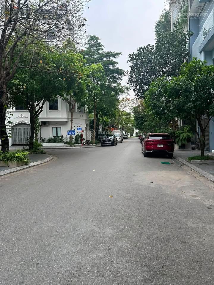 Hiếm việt hưng dt 88m2 đất, mt 5m, khu tđc phân lô, vị trí kinh doanh, gần vinhomes