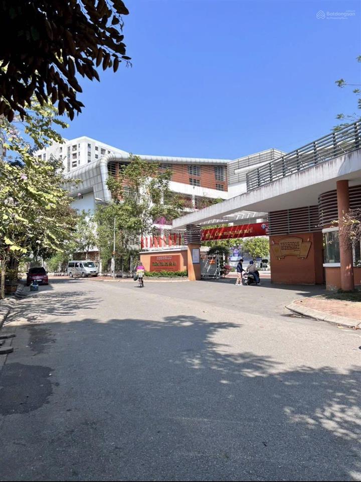 Đất đẹp việt hưng dt 90m2, mt 6,2m gần công viên, khu phân lô tđc dân trí cao