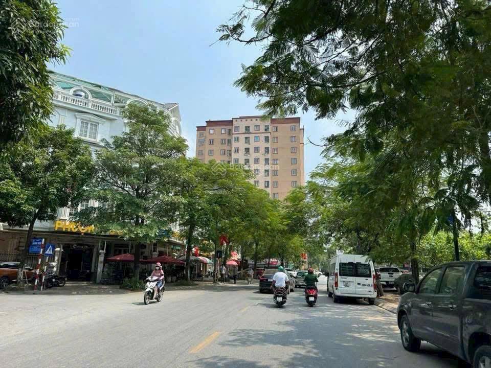 Đất đẹp việt hưng dt 90m2, mt 6,2m gần công viên, khu phân lô tđc dân trí cao