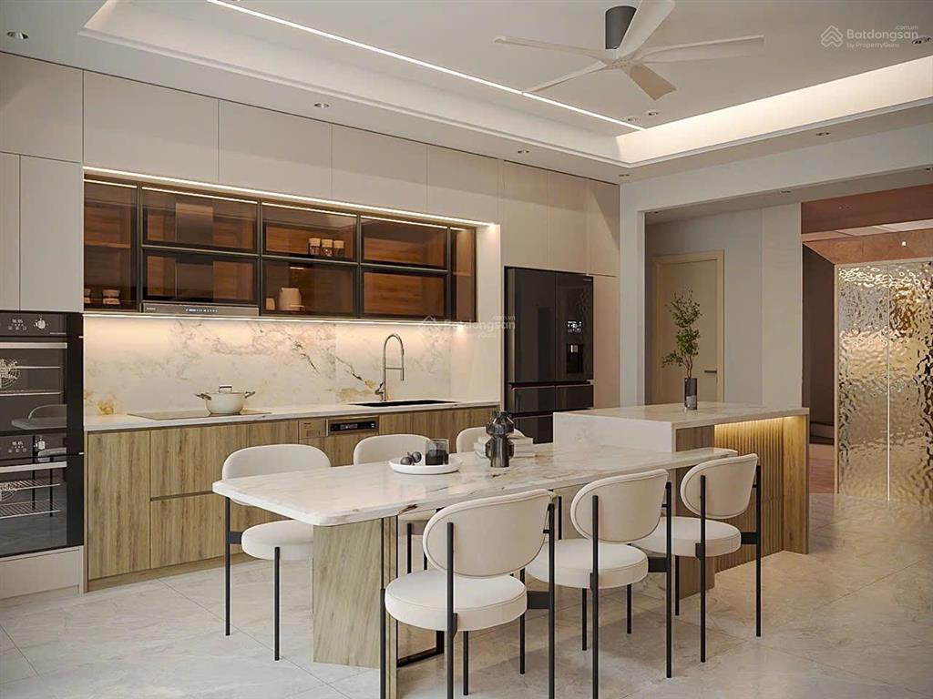 Bán gấp nhà trung tâm việt hưng dt 58m2, 7 tầng thang máy full nội thất, gần công viên, trường học