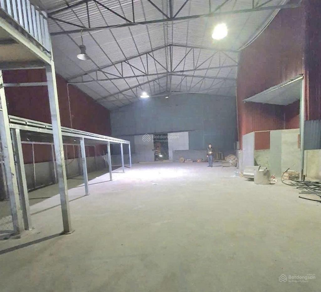 Cho thuê kho xưởng sát khu linh đàm, dtsd 600m, đất sổ đỏ, giá 46tr/th