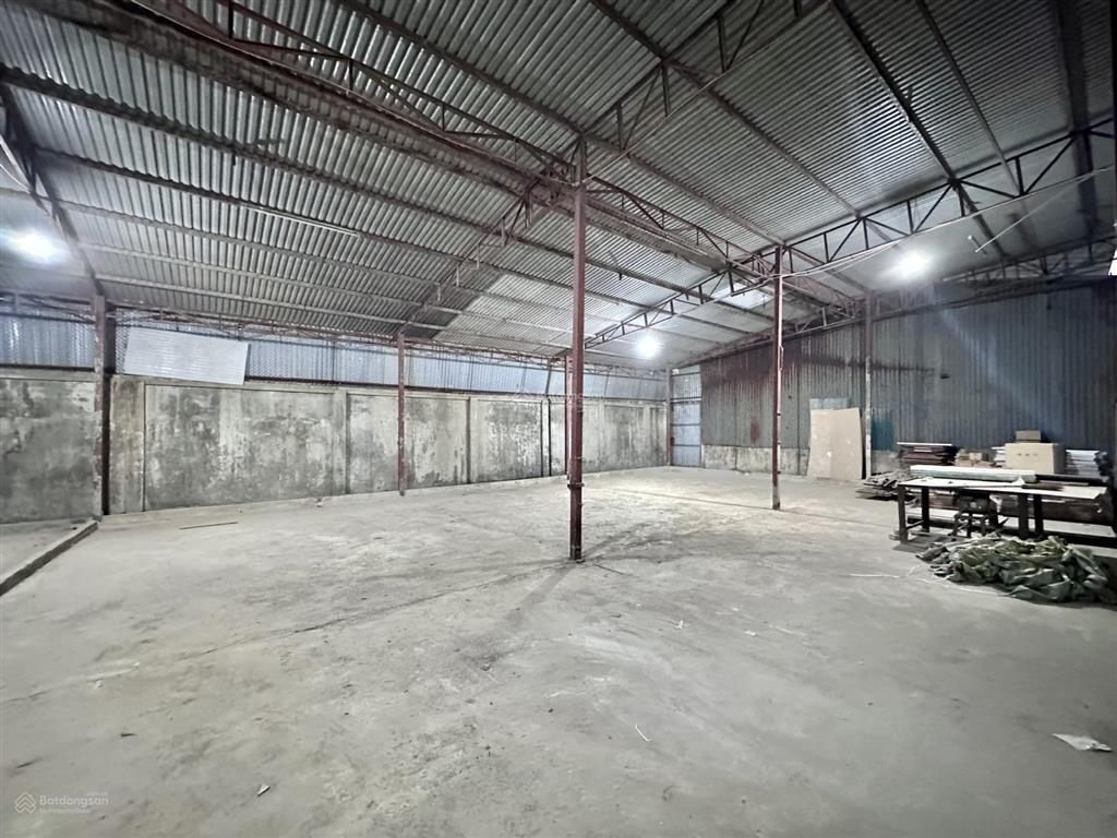 240m2 kho xưởng biên giang cần cho thuê, container đỗ cửa, xuất vat, giá 60k/m2