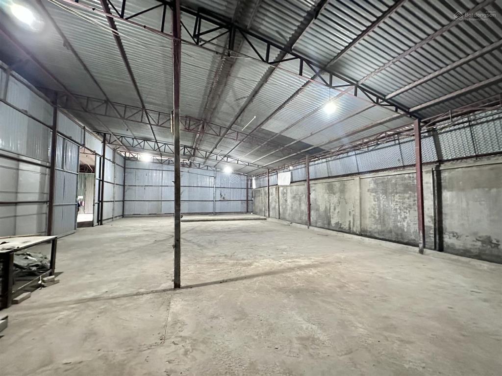 240m2 kho xưởng biên giang cần cho thuê, container đỗ cửa, xuất vat, giá 60k/m2