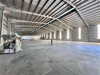 1050m2 kho xưởng khu vực cổ linh cần cho thuê, container ra vào, giá 145tr/th